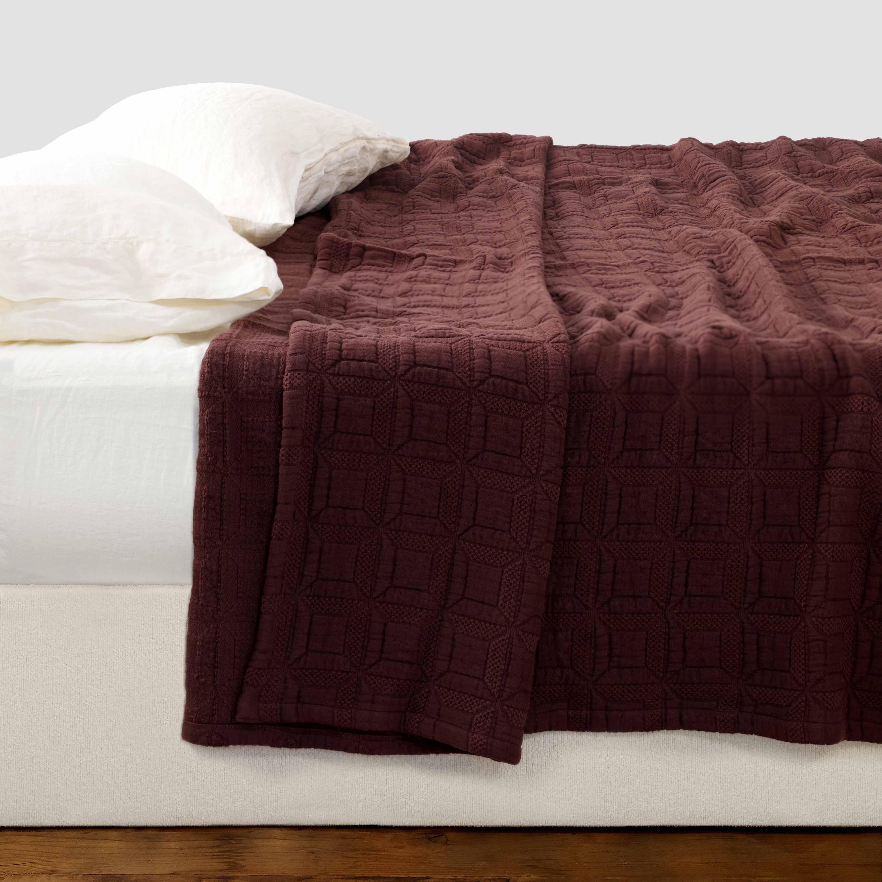 Modern Soft Cotton Bed Quilt - Image 8