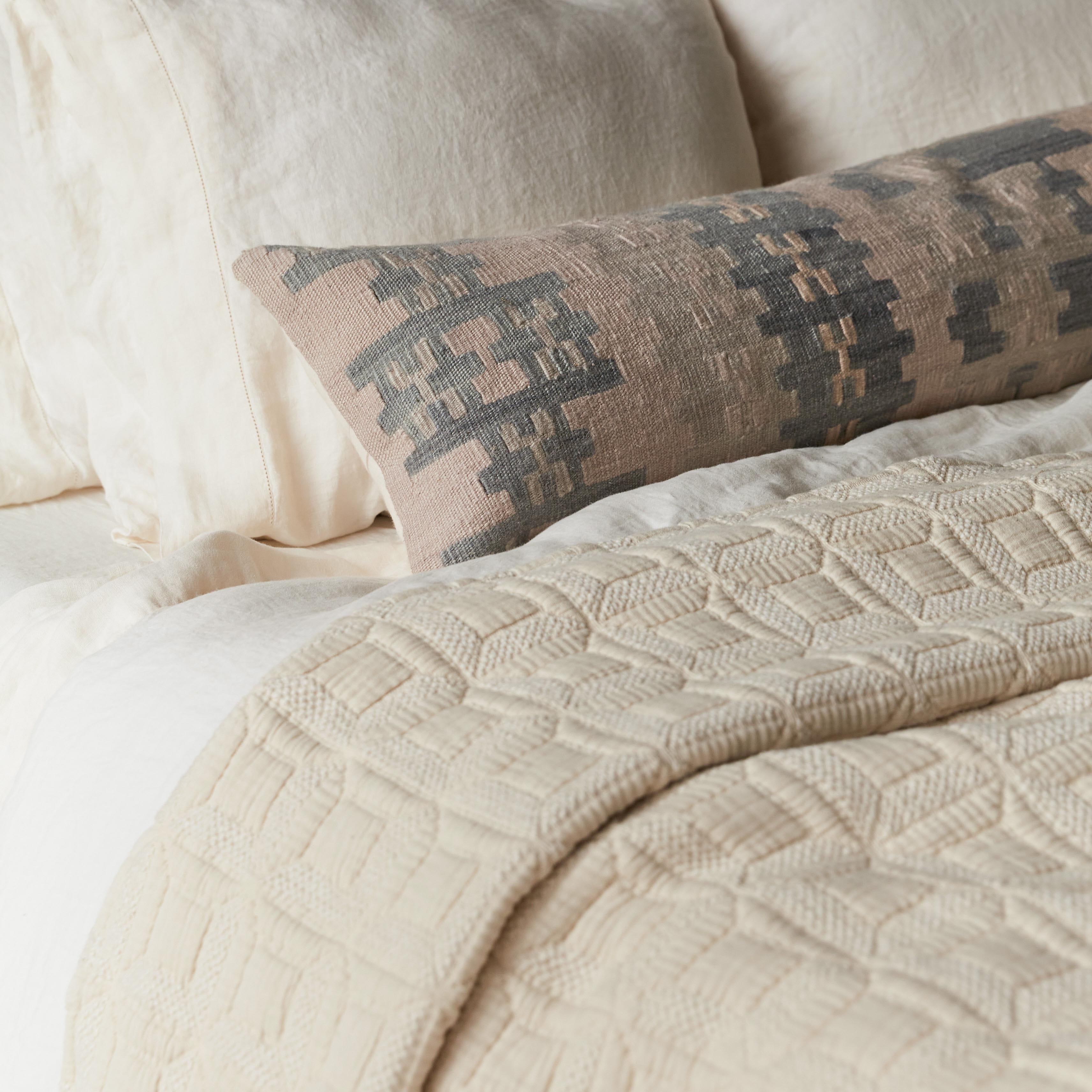 Modern Soft Cotton Bed Quilt - Image 5