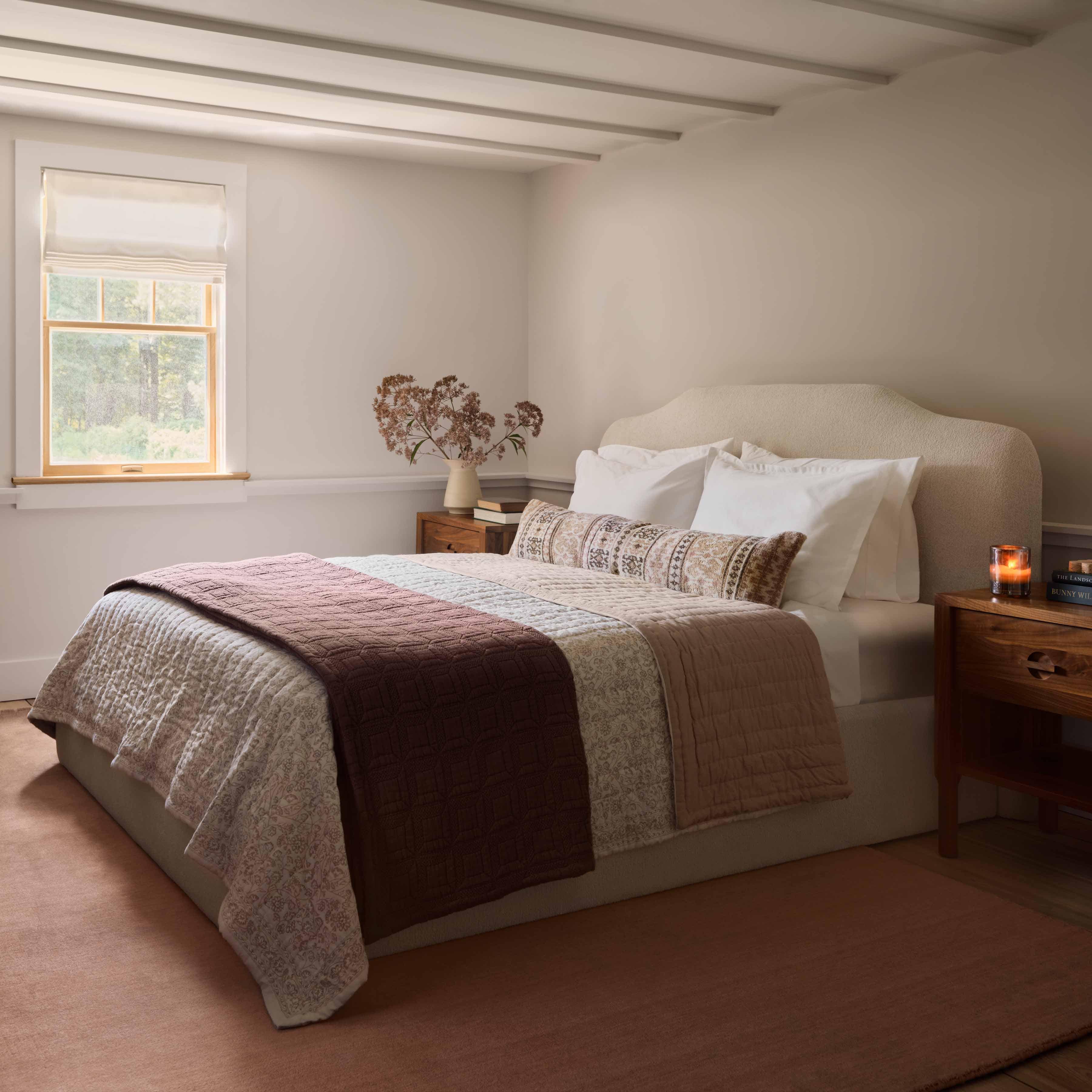 Soft Woven Bed Quilt in Sand - Image 5