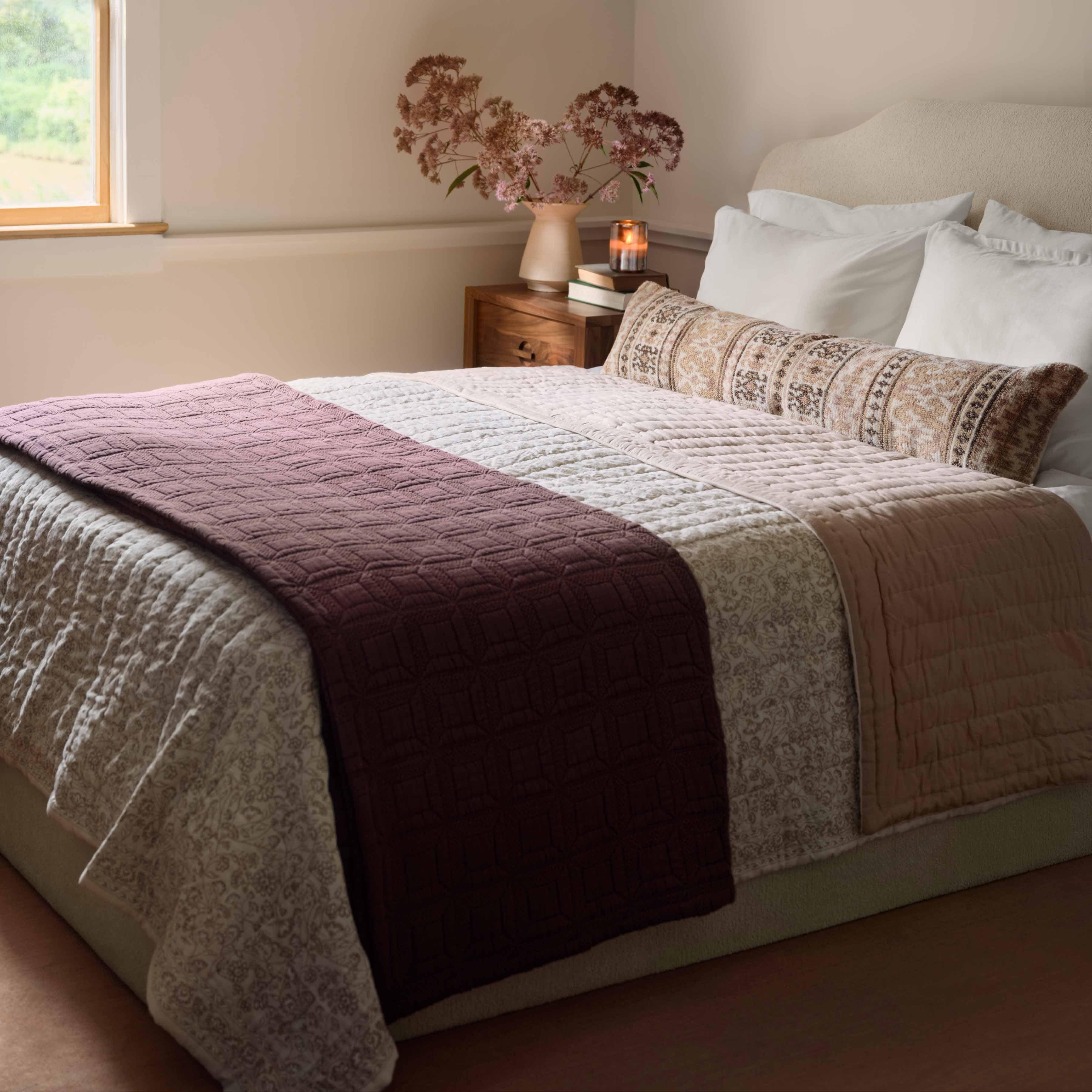 Soft Woven Bed Quilt in Sand - Image 6