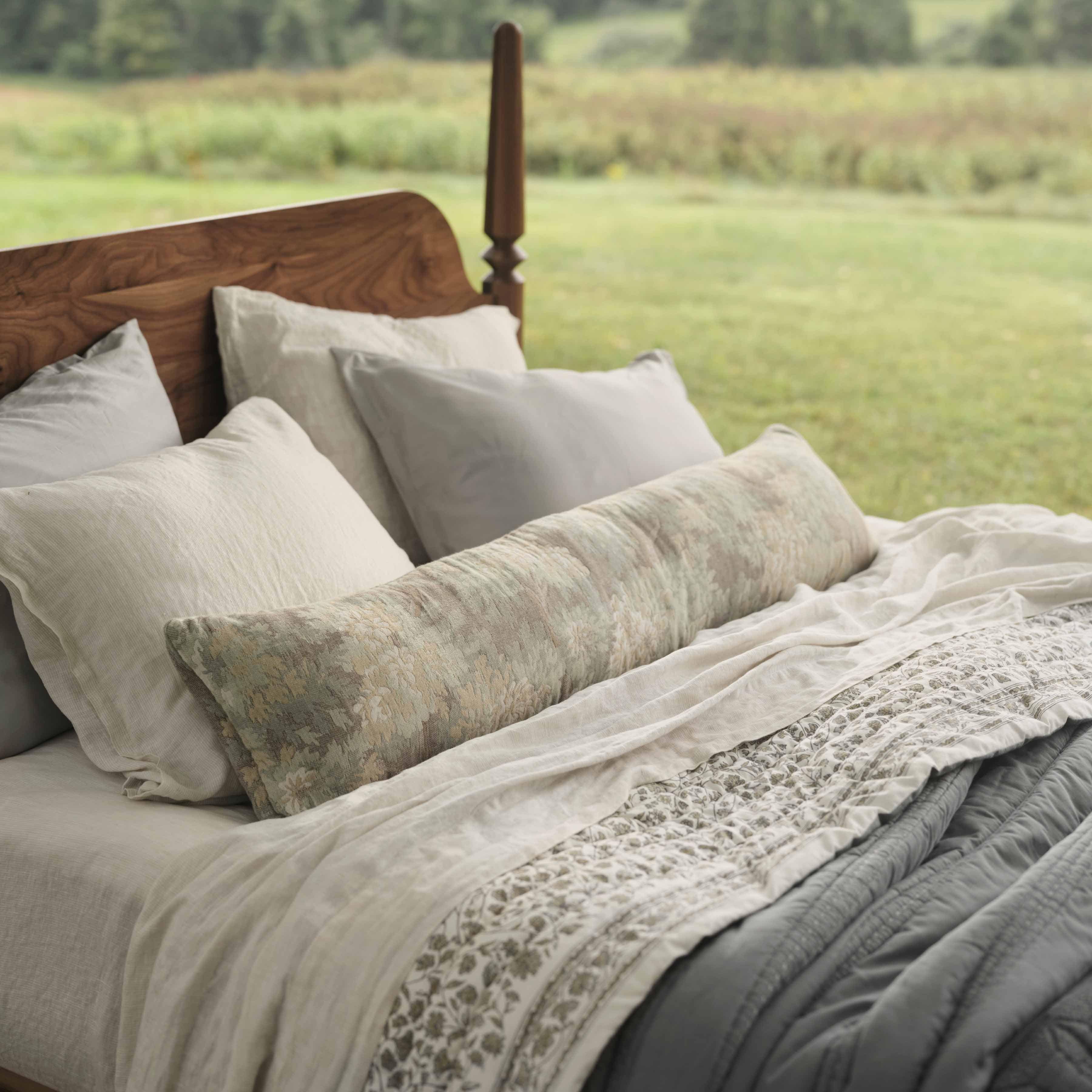 Soft Woven Bed Quilt in Sand - Image 9