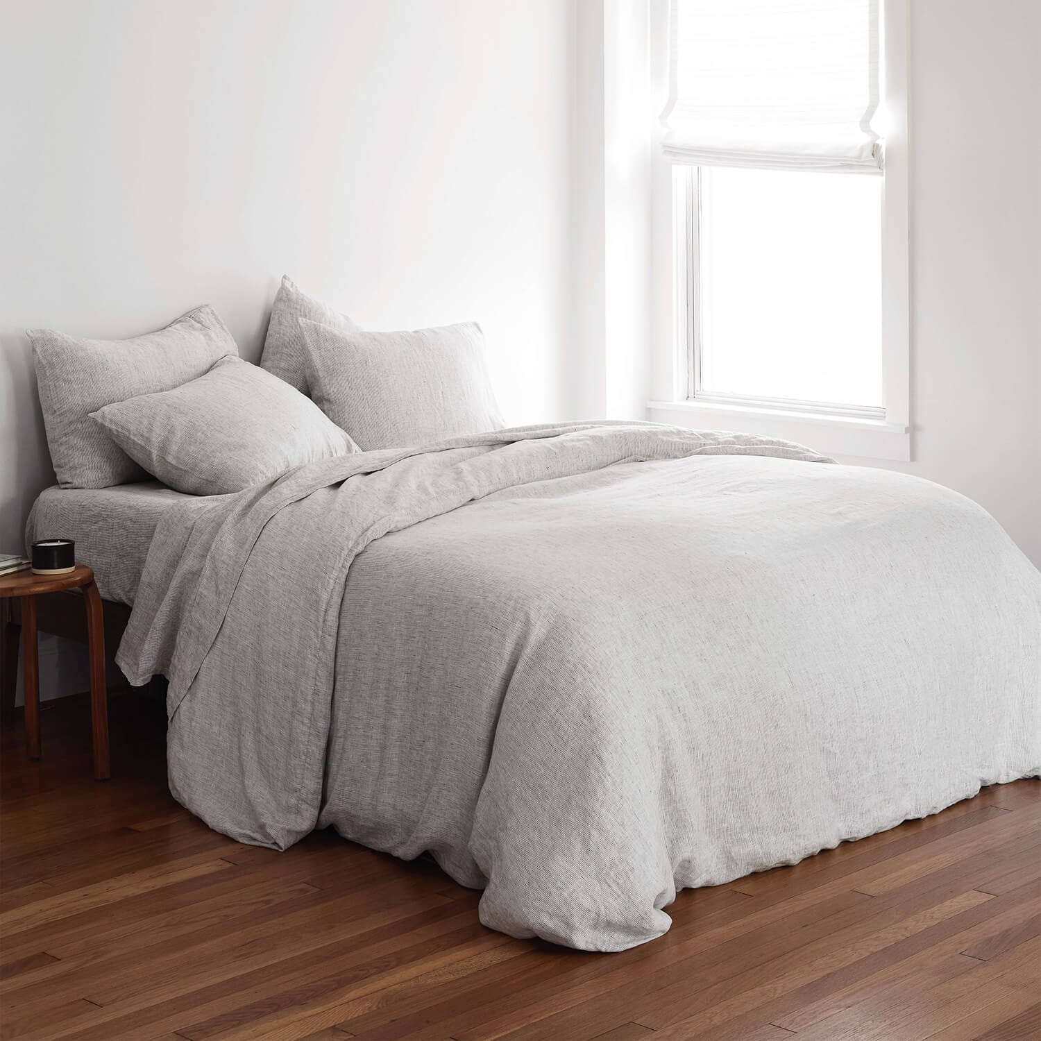 Stonewashed Linen Bedding Bundle in Green - Image 32