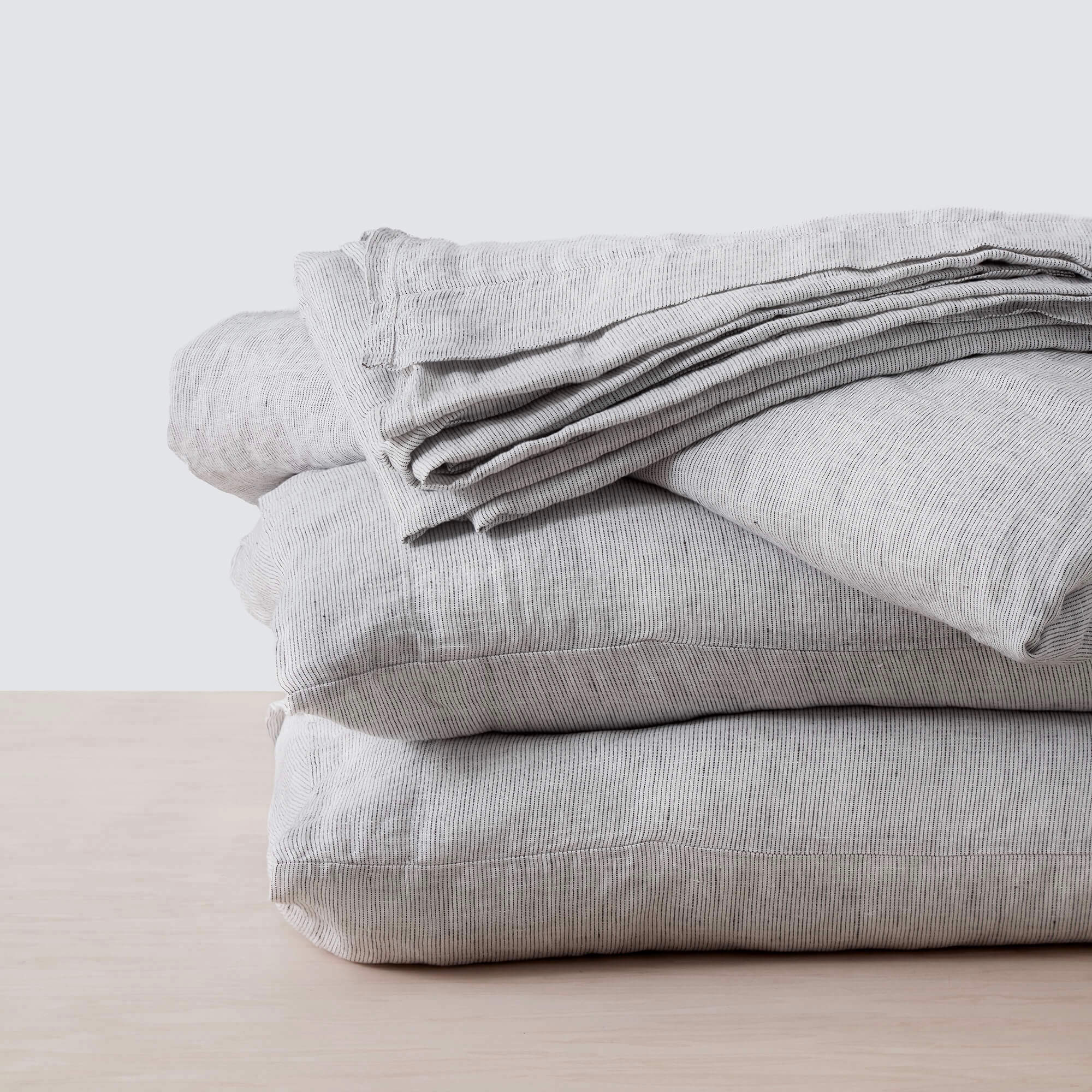 Stonewashed Linen Bedding Bundle in Green - Image 34