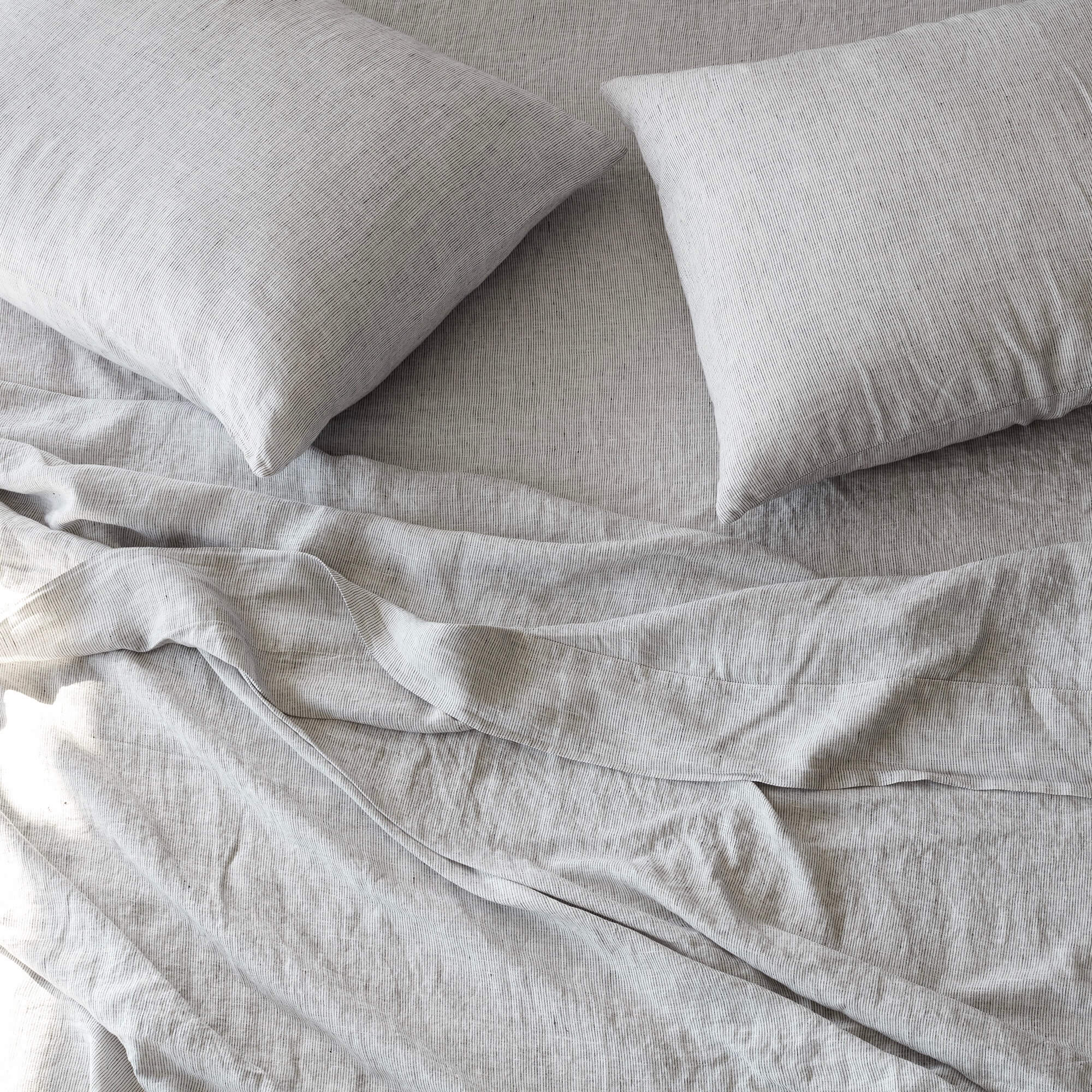 Stonewashed Linen Bedding Bundle in Green - Image 35