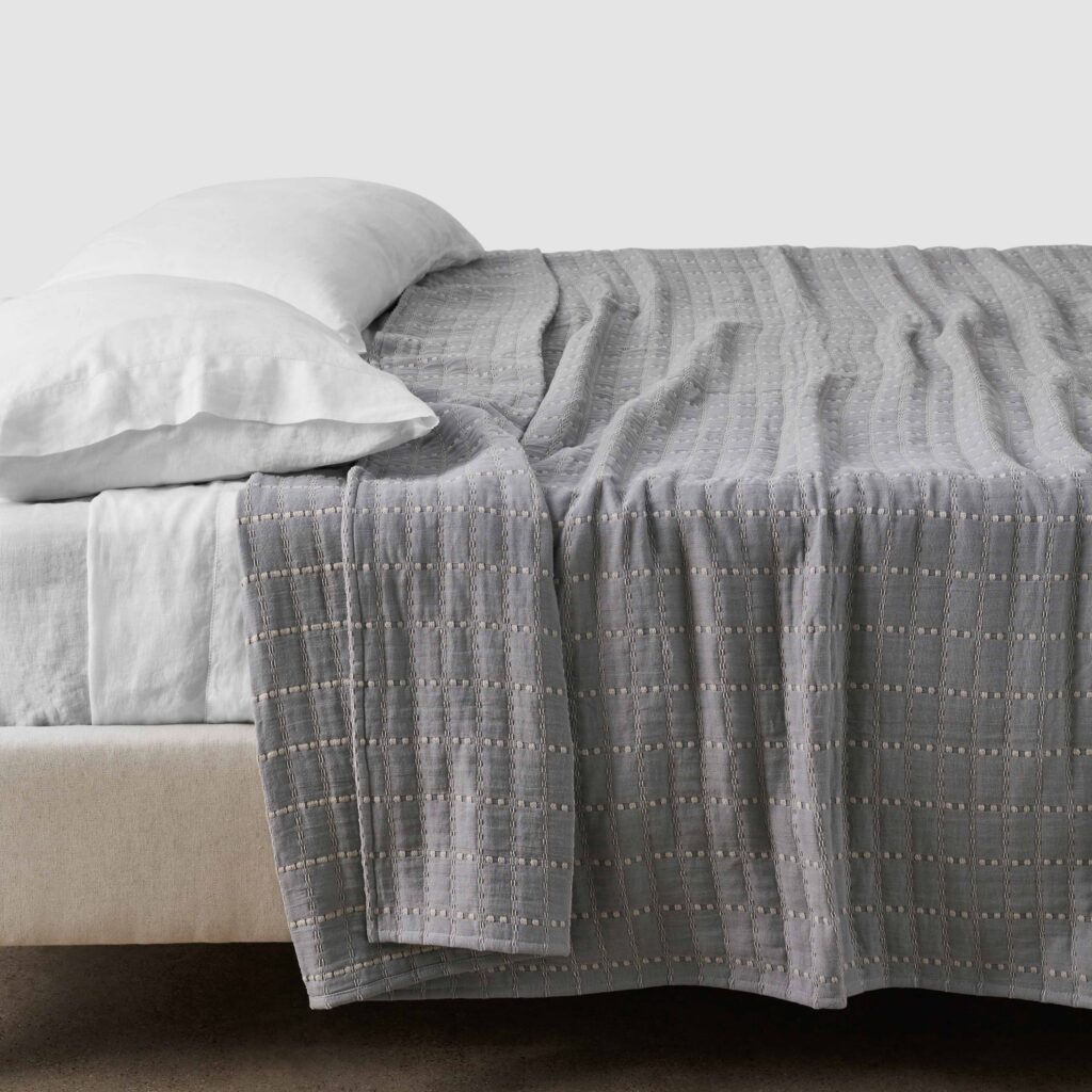 Modern Coastal Cotton Bed Quilt