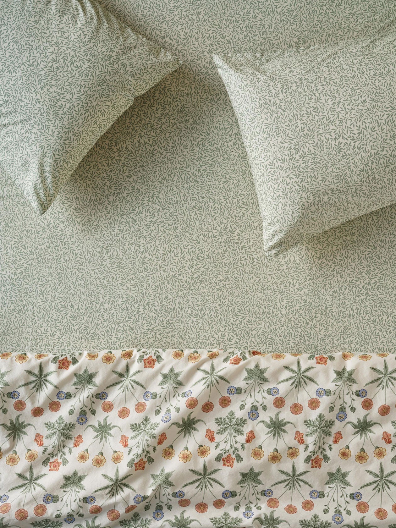 Mellow Green Cotton Fitted Sheet Collection