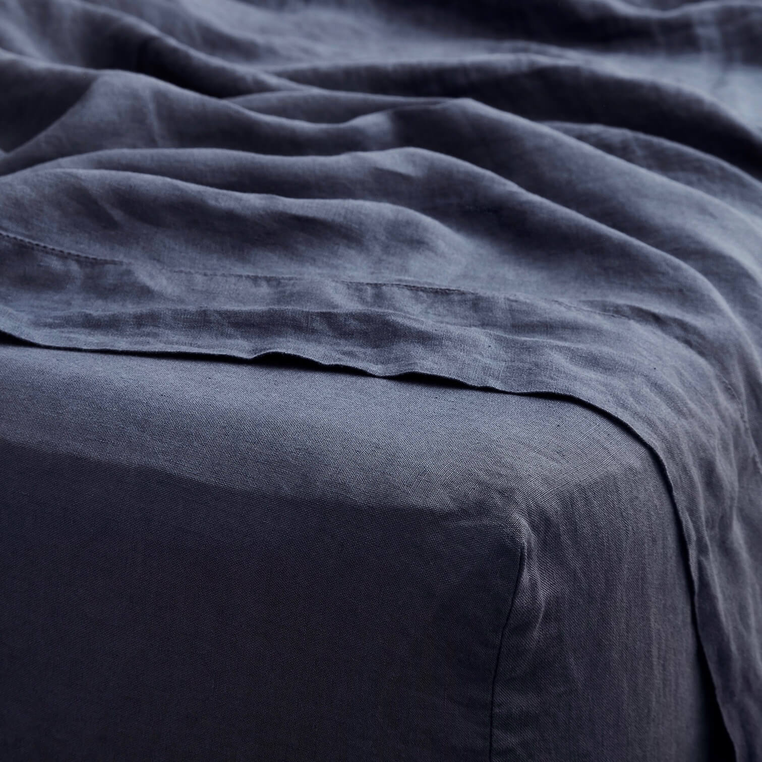 Stonewashed Linen Bedding Essential in White - Image 7