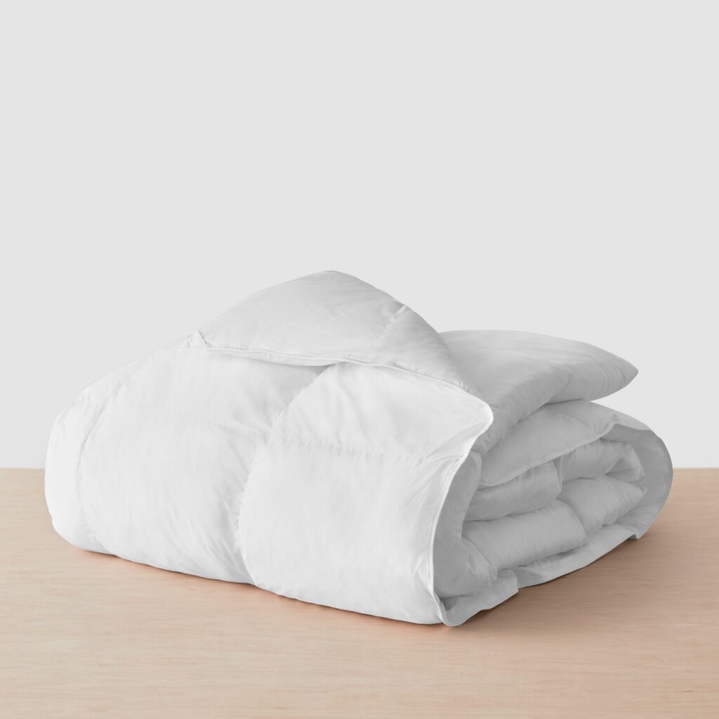 Refined Soft Woven Bedding Essential