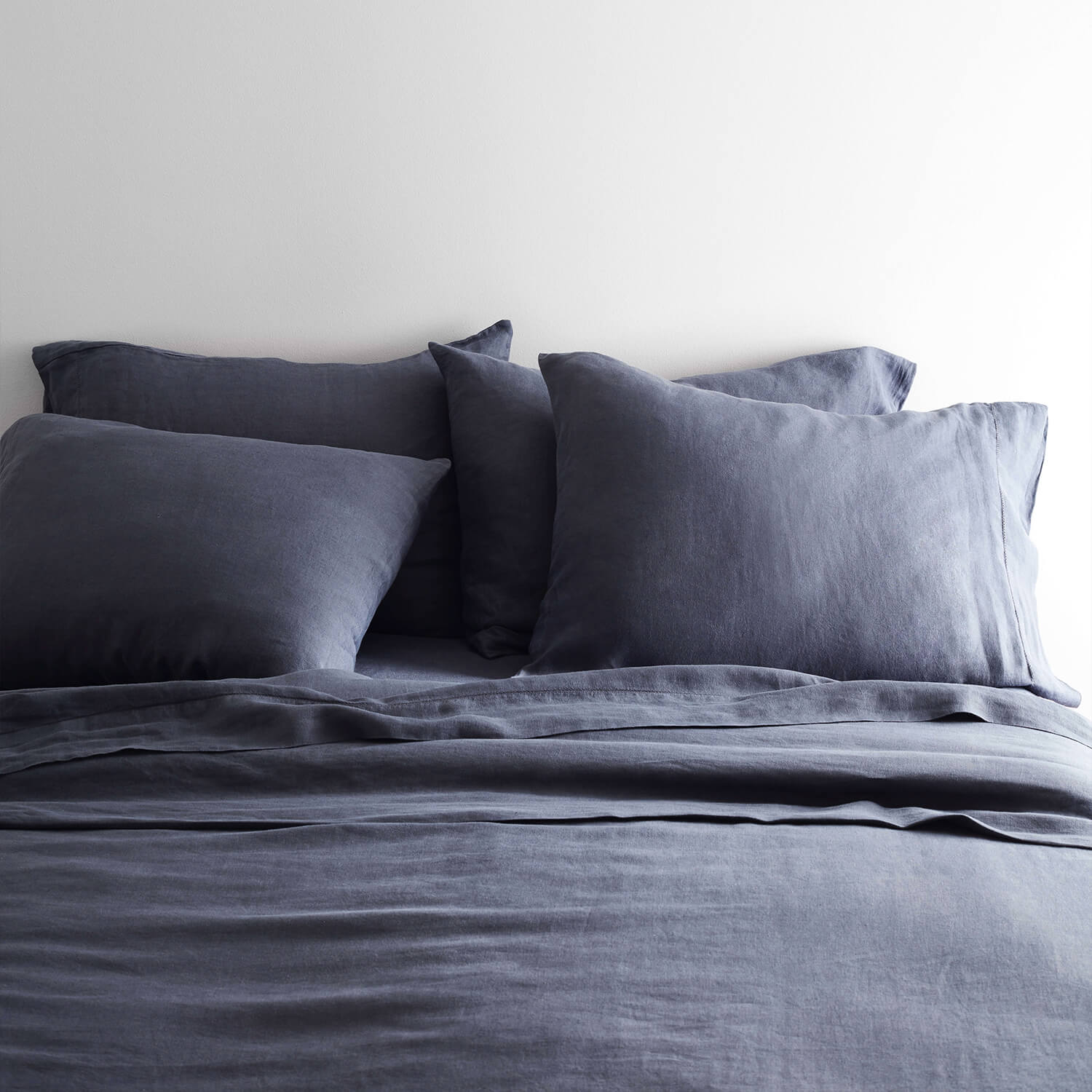 Stonewashed Linen Bedding Bundle in Green - Image 18