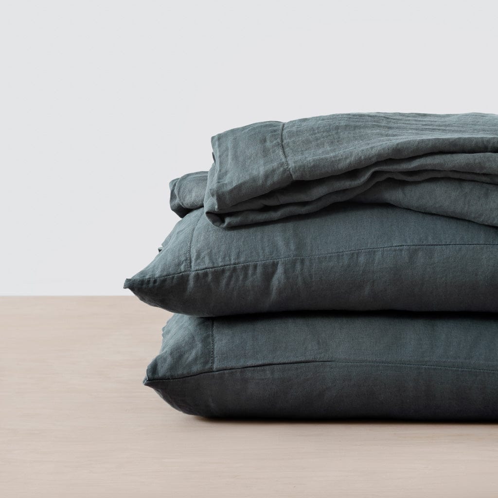 Stonewashed Linen Bedding Bundle in Green - Image 93