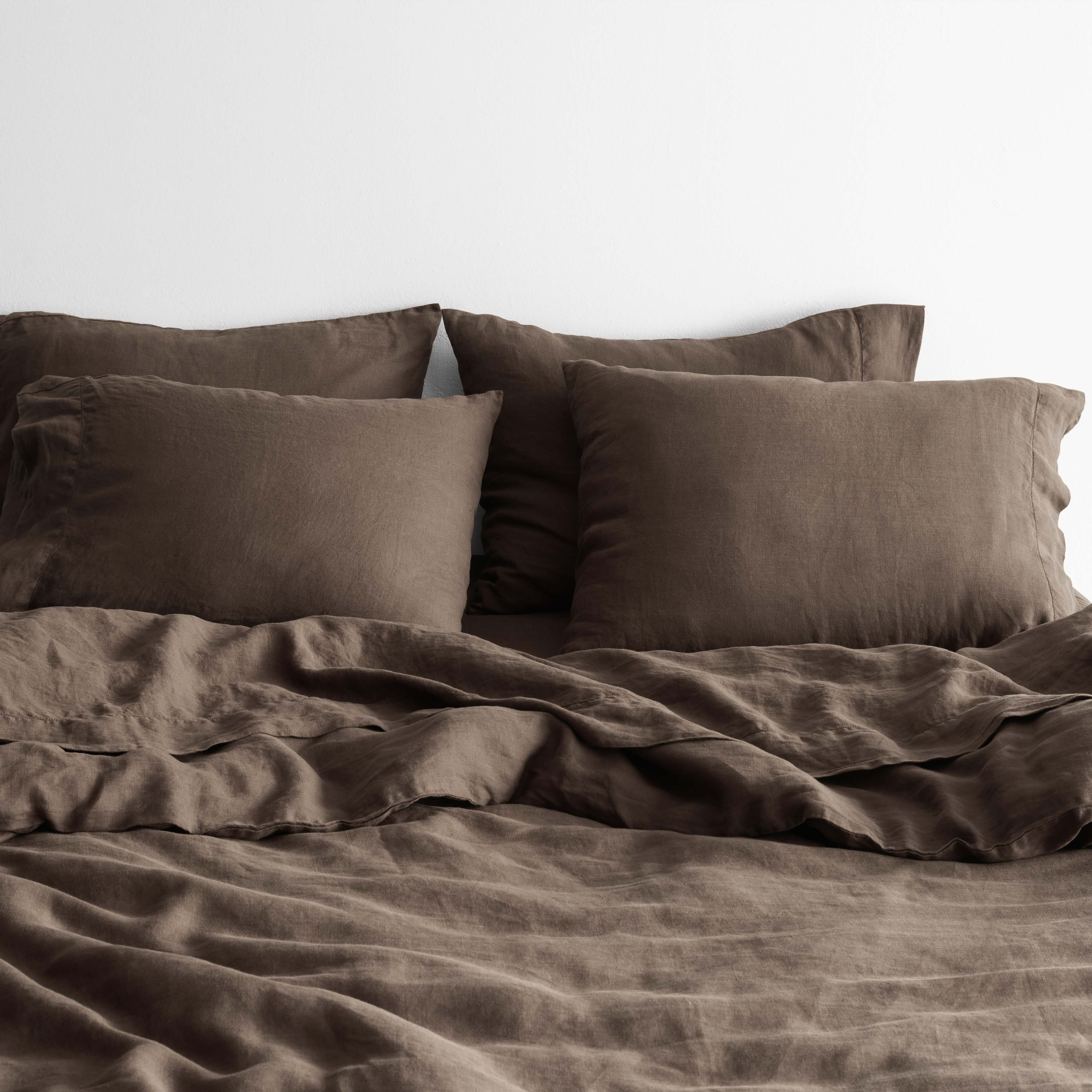 Stonewashed Linen Bedding Bundle in Green - Image 112