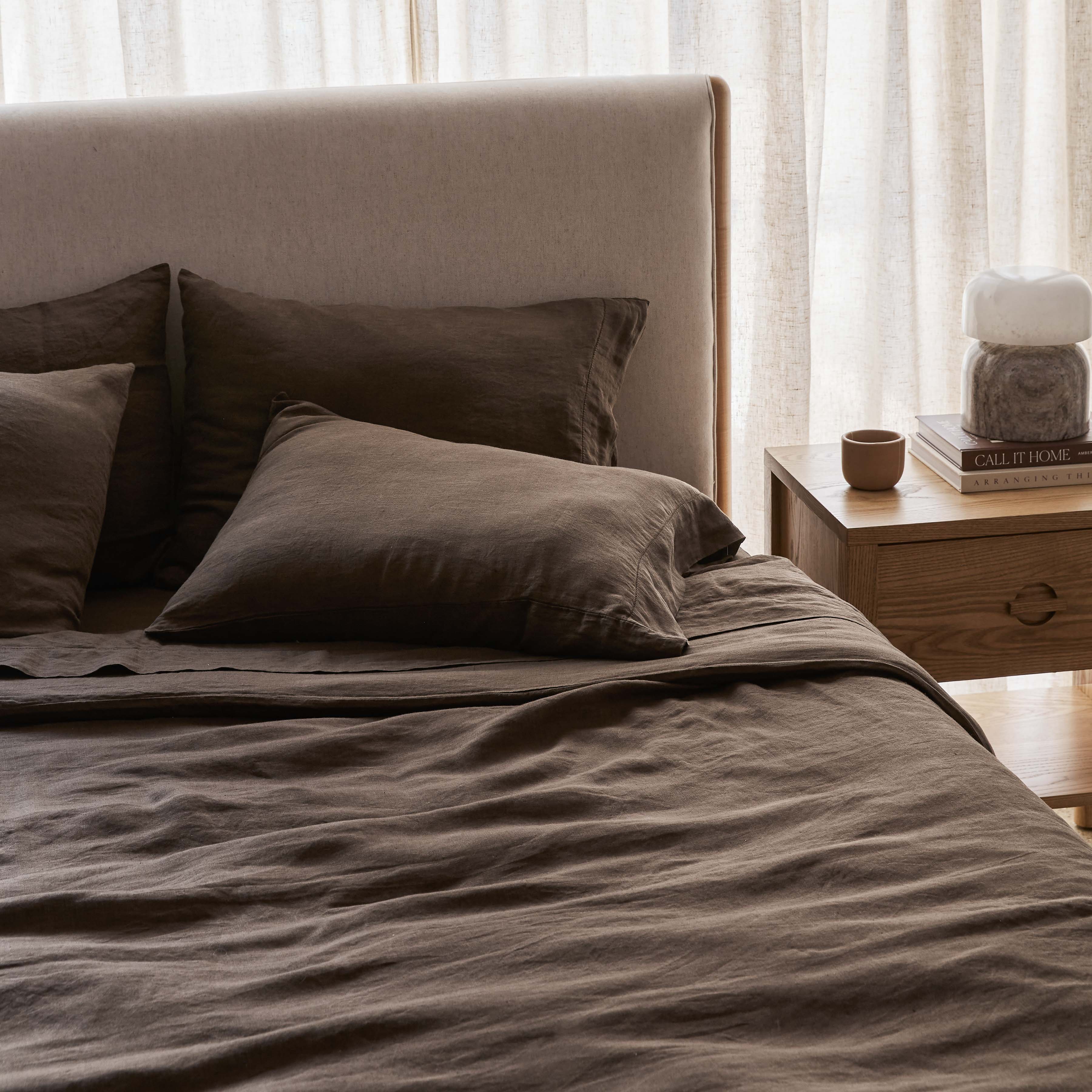Stonewashed Linen Bedding Bundle in Green - Image 118