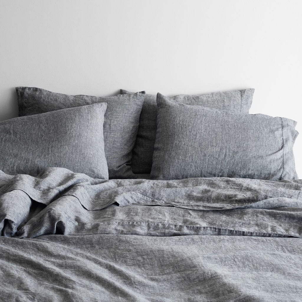 Stonewashed Linen Bedding Bundle in Green - Image 4