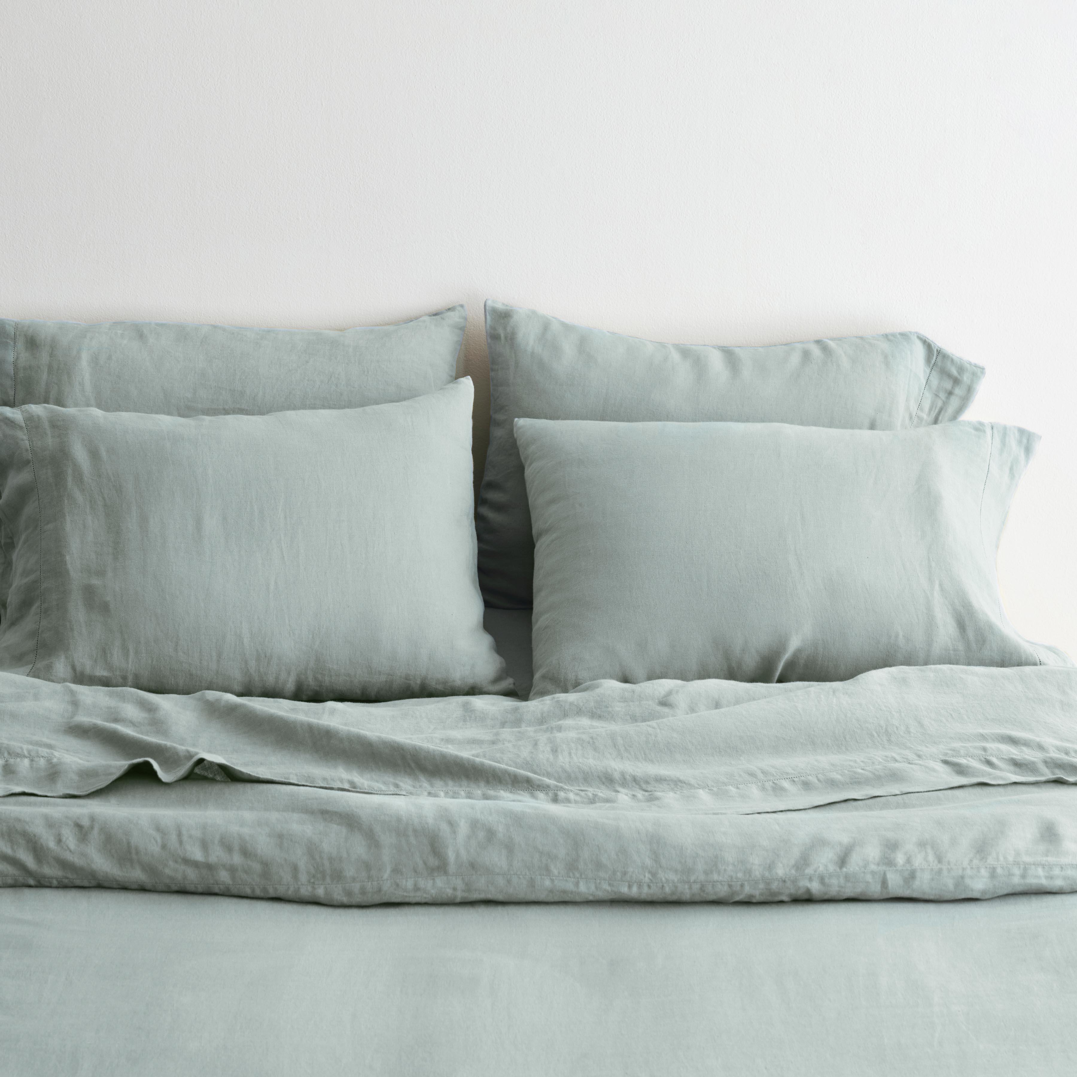 Stonewashed Linen Bedding Bundle in Green - Image 104