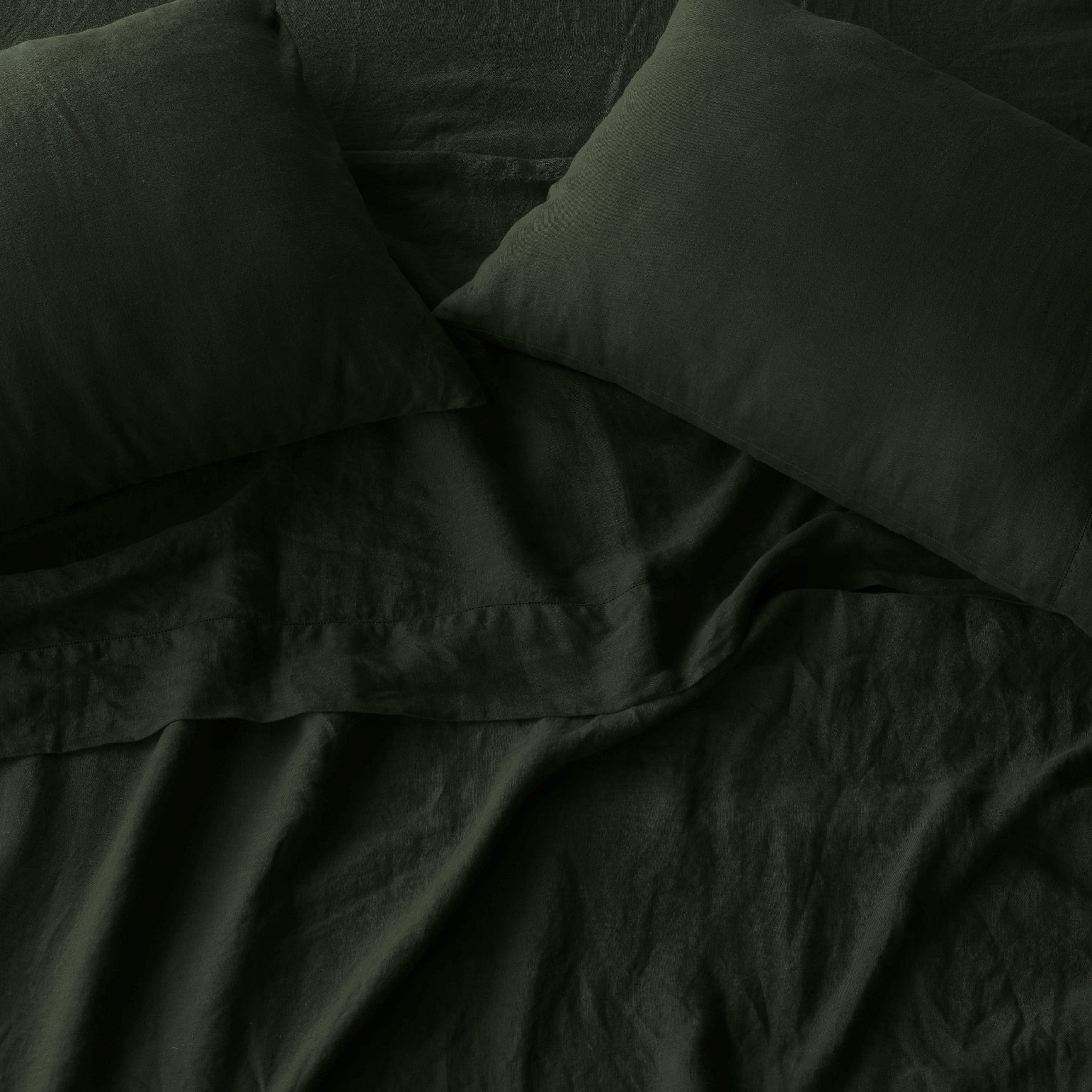 Stonewashed Linen Bedding Bundle in Green - Image 124