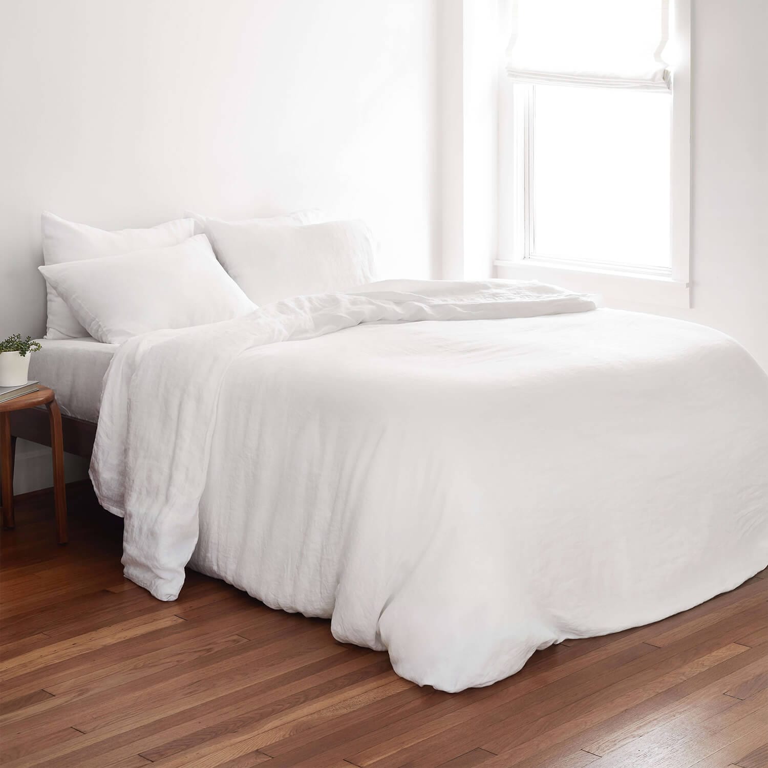 Stonewashed Linen Bedding Bundle in Green - Image 13