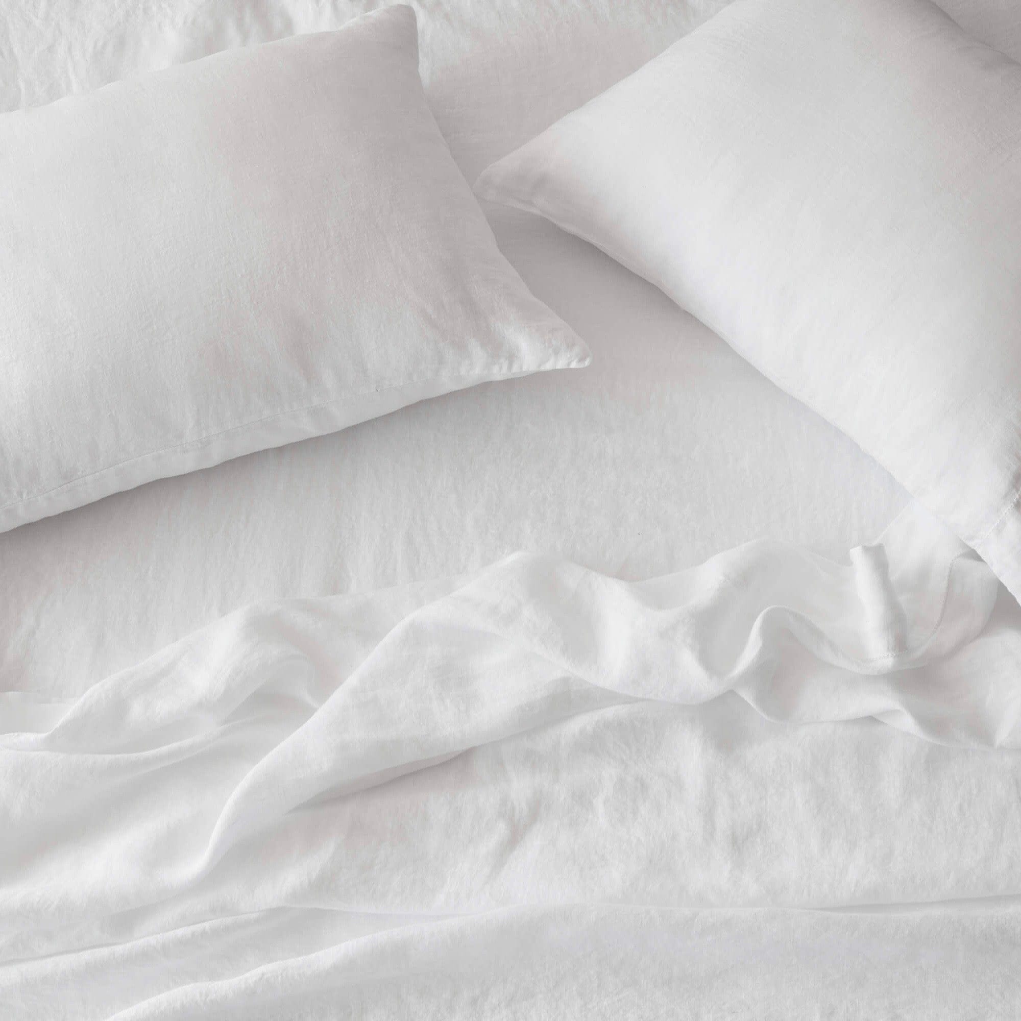 Stonewashed Linen Bedding Bundle in Green - Image 14