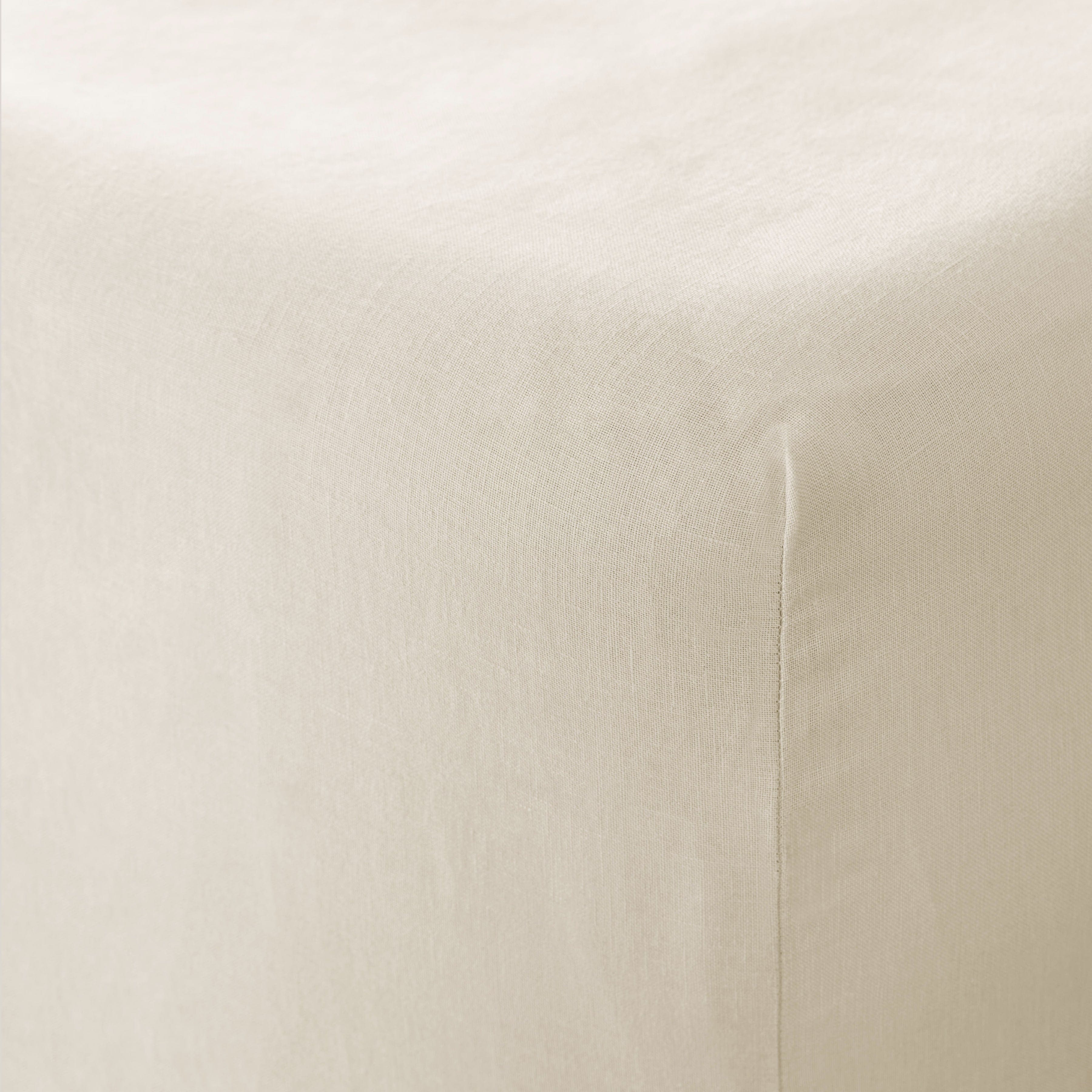 Stonewashed Linen Bedding Essential in White - Image 2